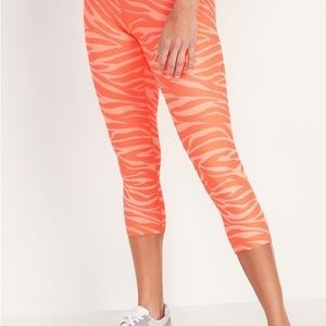 NWT Old Navy Neon Orange Zebra Print Powersoft Crop Leggings High Waist Size M